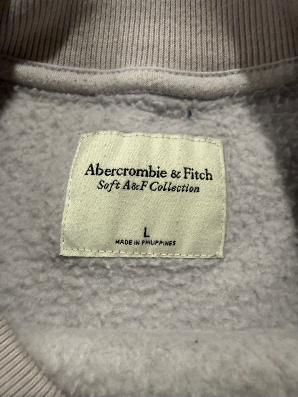 Abercrombie & Fitch French Riviera Lavender Sweatshirt Size Large - Picture 2 of 6